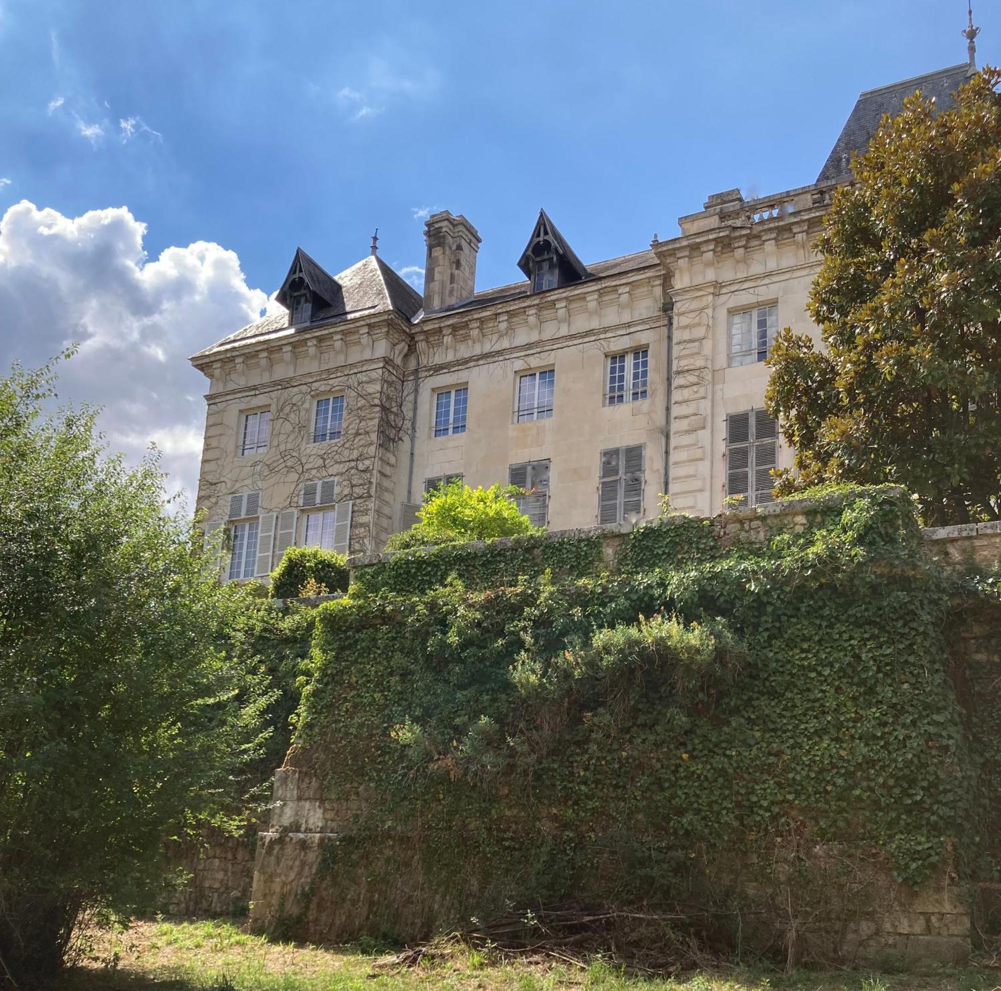 Chateau De Chasseneuil Sur Bonnieure Exterior photo